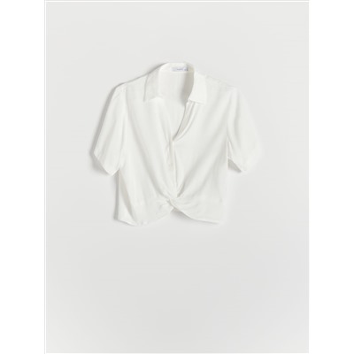 Bluse mit dekorativem Knotendetail