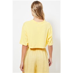 Camiseta cropped - Amarillo