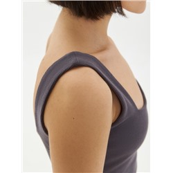 Минималистичный топ из хлопка