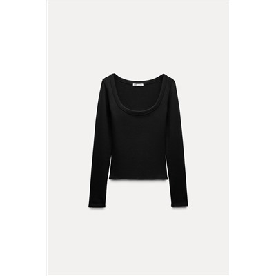RIBBED LONG SLEEVE T-SHIRT