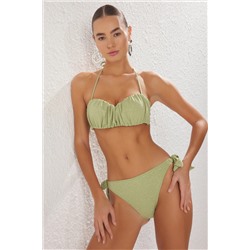 TRENDYOLMİLLA Yeşil Balconette Drapeli Simli Regular Bikini Takımı TBESS25BT00097