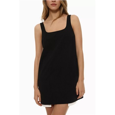 Pinafore dress with hem pocket