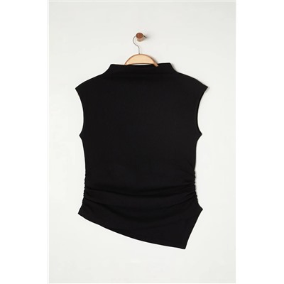 Siyah Büzgü/Drape Detaylı Fitted/Vücuda Oturan Asimetrik Örme Büyük Beden Bluz TBBSS25AF00039