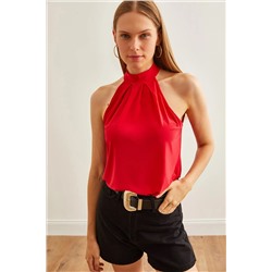 Olalook, Kadın Kırmızı Yaka Düğmeli Halter Yaka Dökümlü Bluz BLZ-19002673