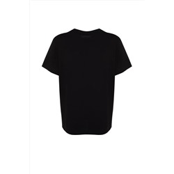 Siyah Boyfriend Bisiklet Yaka Yırtmaçlı %100 Pamuk Örme T-Shirt TBBSS22BF0031