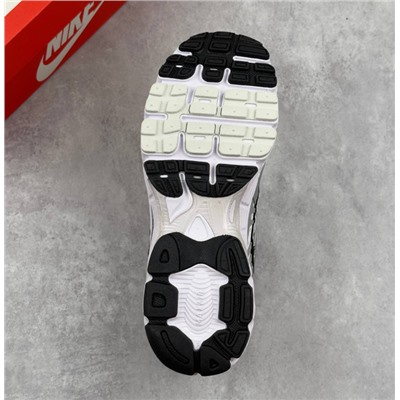 Nik*e Air max MOTO 2K