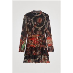 Vestido corto volantes