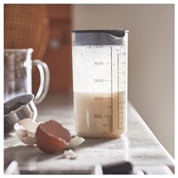 Shaker, mit Maßskala, 500 ml