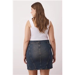 More Sustainable Koyu Mavi Yüksek Bel Dikiş Detaylı Mini Denim Büyük Beden Etek TBBAW26AZ00037