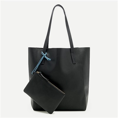 The carryall tote Item AH945