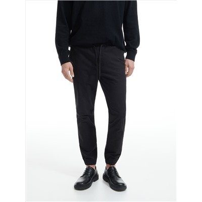 Jogger mit elastischem Taillenbund