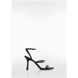 Sandalias detalle hebillas strass