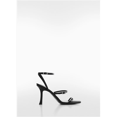 Sandalias detalle hebillas strass