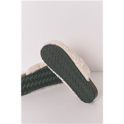 Zapatillas tipo zueco borreguito beige