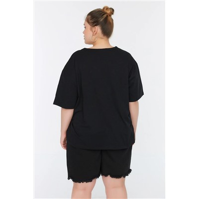 Siyah Boyfriend Fit Balık Baskılı %100 Pamuk Örme Büyük Beden T-Shirt TBBSS22TS2121