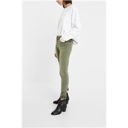 Pantalón vaquero skinny exótico
