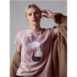 Übergroßes bedrucktes T-Shirt