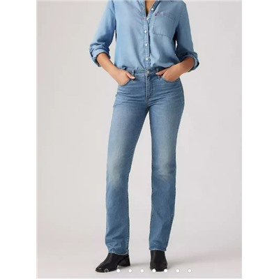 Model is 5'9", Waist 27", Wearing size 27 x 30 314 Shaping Straight Women's Jeans