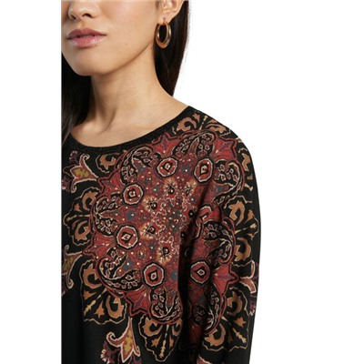 Camiseta mandala tachuelas