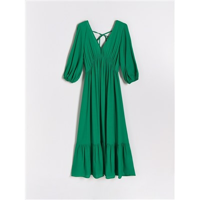 Maxikleid mit Rüschensaum