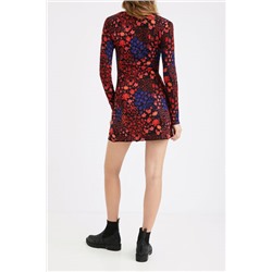 Vestido corto slim flores