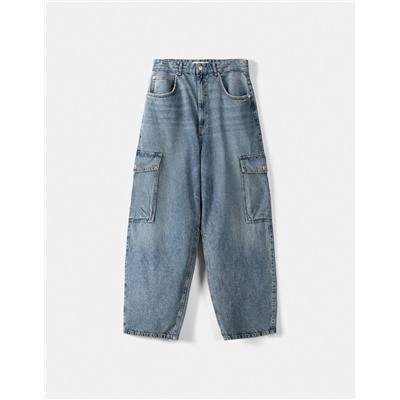 Faded dirty effect skater fit cargo jeans
