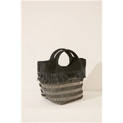 Bolso mediano rafia flecos negro