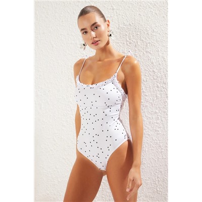 TRENDYOLMİLLA Puantiyeli Kare Yaka Fırfırlı Dokulu Regular Mayo TBESS25MA00032