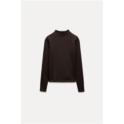 TURTLENECK T-SHIRT