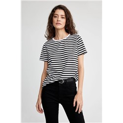 Defacto Regular Fit Bisiklet Yaka Kısa Kollu %100 Pamuk Tişört X4604AZ23SM
