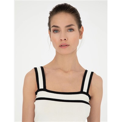 Beyaz Crop Top Triko Bluz