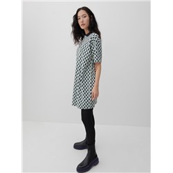 Gemustertes kleid