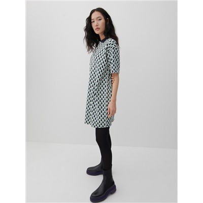 Gemustertes kleid