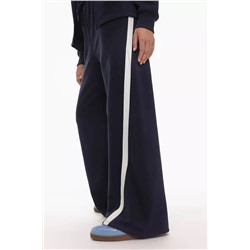Oversize trousers stripes