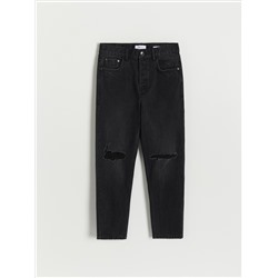 Jeans im Carrot-Fit in Used-Optik