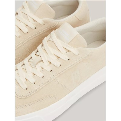Tommy Hilfiger TH Logo Suede Low-Top Sneaker