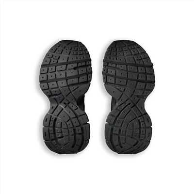 Women's 3xl Sneaker in Black
