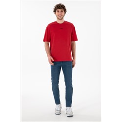 Erkek Comfort Fit Bisiklet Yaka Kırmızı Tişört