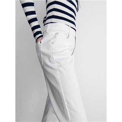 Stretch-Jeans im Boyfriend-Fit