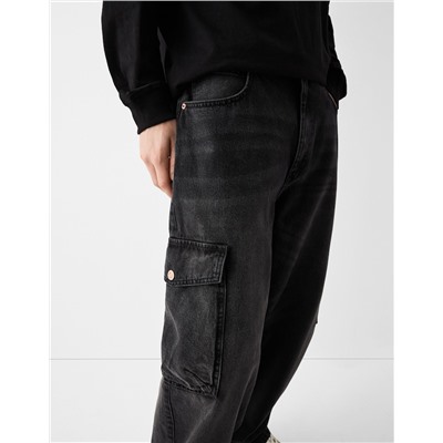 Faded dirty effect skater fit cargo jeans