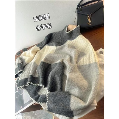 Женский свитер из смесовой шерсти в стиле колорблок  Primar*k