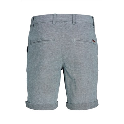 Short Negro y crudo