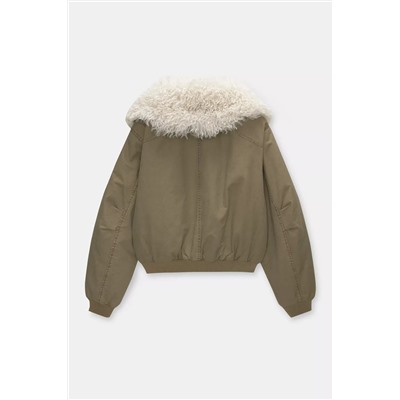 Chaqueta bomber cuello efecto pelo