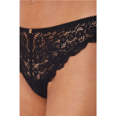 Tanga encaje negro