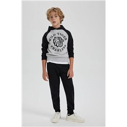 Defacto Erkek Çocuk Baskılı Kapüşonlu Sweatshirt Şort 2'li Takım Z5706A623WN
