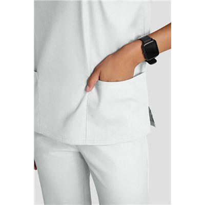 Strictly Scrubs Women's 4-Pocket Scrub Set