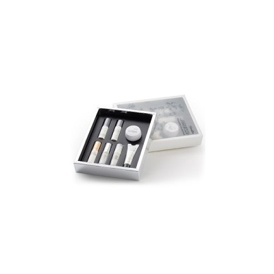 Набор из 7 средств GLAMOROUS BEAUTÈ EXCLUSIVE Giffarine /GIFFARINE GLAMOROUS BEAUTÈ EXCLUSIVE set (7 products)