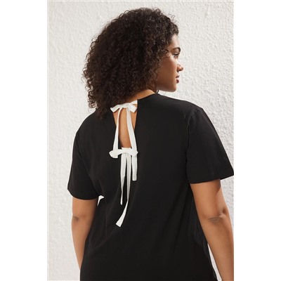 Siyah Regular Fit Sırtı Bağlama/Fiyonk Detaylı Örme Büyük Beden T-shirt TBBSS25BF00000