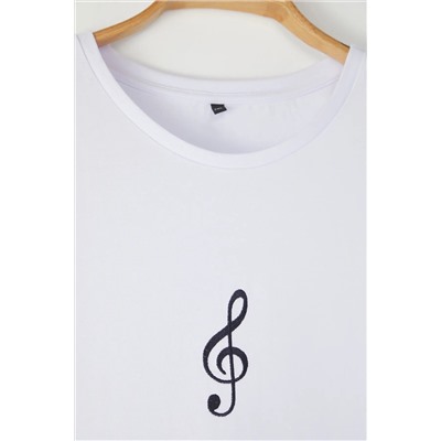 Beyaz Geniş Kalıp Nakış Detaylı Örme Büyük Beden T-Shirt TBBSS22BF00002