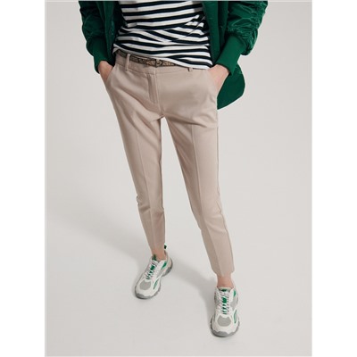 Zigarettenhose mit Gürtel
